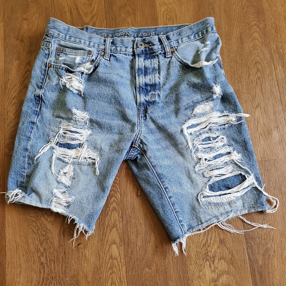 American Eagle Jean Shorts SZ 32 Men's